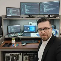 خدمات کامپیوتری و موبایل در محل (لاهیجان‌ و حومه)