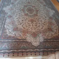 فرش ۹ متری پردیسان دلیجان ۷۰۰ شانه و ۲۷۰۰ تراکم