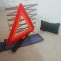 مثلث خطر ، بوق ، پشتی صندلی ، عرق گیر