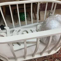 تخت نوزاد کنار مادر کودک|تخت و صندلی بچه|ساری, |دیوار