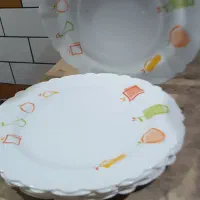 بشقاب تمیز سالم فقد بشقاب قیمت هفت صدتومن