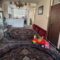 یک واحد آپارتمان دوخوابه تک واحدی طبقه دوم