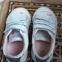 کتانی و کاپشن دخترانه و پسرانه|کفش و لباس بچه|قم, آزادگان|دیوار