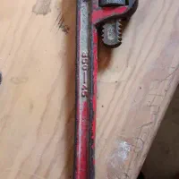 آچار شلاقی لوله گیر F