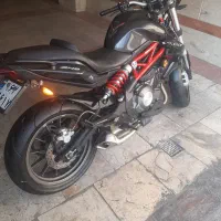 بنلی ۳۰۰ واقعی جفت در حد کم کار