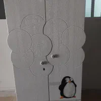 کمد کودک. شیک، تمیز و کاملا نو نو و سالم