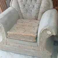 مبل ۷ نفره سالم بدون پارگی ....