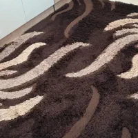 فرش ۴ متری سالم و تمیز