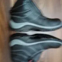 کفش کار|کیف، کفش، کمربند|رشت, بازار|دیوار