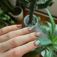 کاشت ناخن به قیمت افتتاحیه(مدت محدود)