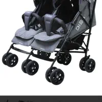 کالسکه دوقلو تمیز