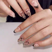 لوازم کاشت ناخن