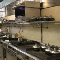 استخدام آشپز و کارگر ساده