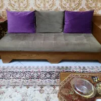 یک دست مبل نه و نفره با ی دست ناهارخوری شش نفره