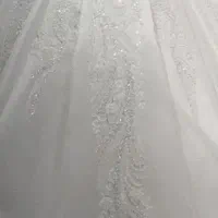 فروش لباس عروس با وسایل