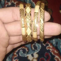 مقداری طلا بفرش میرسدسالم وسالم