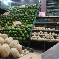 کارگر برای میوه فروشی