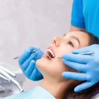 دستیار دندانپزشک