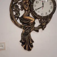 ساعت دیواری