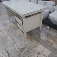 میز چوبی