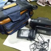 دوربین هندی کم ژاپنی  JVC نوار VHS کوچک  خور سالم|دوربین عکاسی و فیلم‌برداری|کرج, چهارصد دستگاه|دیوار