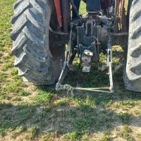 تراکتور مدل ۷۶