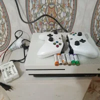 Xbox one s دو دسته یک تیرا هرجا خاستی هم میارم