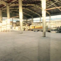 کارگر برای کارخانه سنگبری