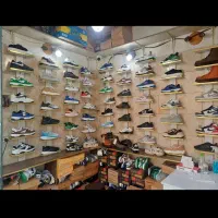 نیروی جوان برای کار در کتونی فروشی پسرونه نیمه وقت|استخدام خدمات فروشگاه و رستوران|رشت, جانبازان|دیوار