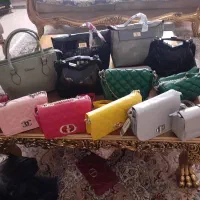 تعدادی کیف نو بصورت عمده و تکی فروخته میشود|کیف، کفش، کمربند|تهران, هروی|دیوار