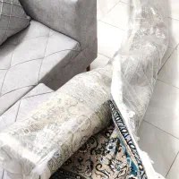 فرش 12 متری‌ درجه یک در حد نو و آینه قدی