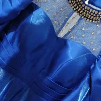 لباس مجلسی . کت و سارافون . پوشیده|لباس|آوج, |دیوار