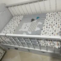 تخت کودک کاملا سالم و تمیز ، نی نی لای لای