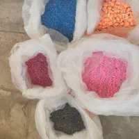 سنگ رنگی تزئینی