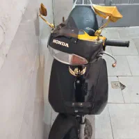 موتوراسکوتی هندا