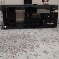 میز تلویزیون شیشه ای