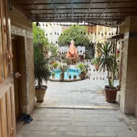 اتاق روزانه|اجارهٔ کوتاه‌مدت آپارتمان و سوئیت|شیراز, سیاه سنگ|دیوار