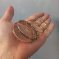 ۲ عدد دستبند کارتیه و گوشواره نو با فاکتور|جواهرات|دوگنبدان, |دیوار