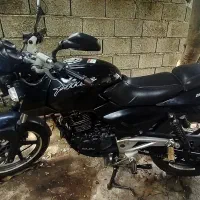 پالس ۱۸۰ مشکی