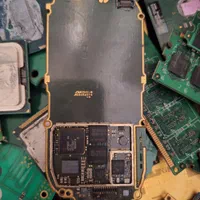 مرکز برد سنندج گوشی اوراقی برد سوخته