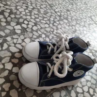 کتونی|کیف، کفش، کمربند|لاهیجان, انقلاب|دیوار