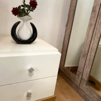 سرویس خواب دونفره|تخت و سرویس خواب|رشت, ساغری سازان|دیوار