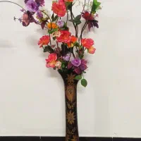 گل وگلدان