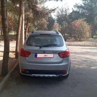 ماشین دوتا کف دست کمتر رنگ دارد