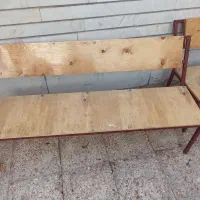 نیمکت تمیز و محکم