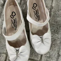 کفش بچگانه کاملا نو سایز ۳۲|کفش و لباس بچه|بندر انزلی, معلم|دیوار