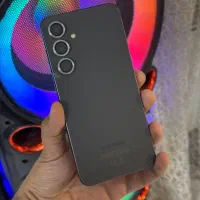 گوشی S24 fe فوق‌العاده تمیز 256 رام 8 / فروش فوری