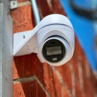 نصب دوربین مداربسته و دزدگیر