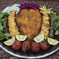 استخدام آشپز و نیرو کمکی
