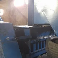 به یک  کارگر نیازمندم
